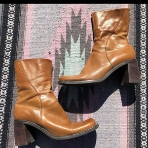 🔥 VTG 90s Chunky Leather Boot 🔥
